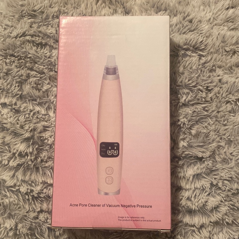 Blackhead remover vacuum